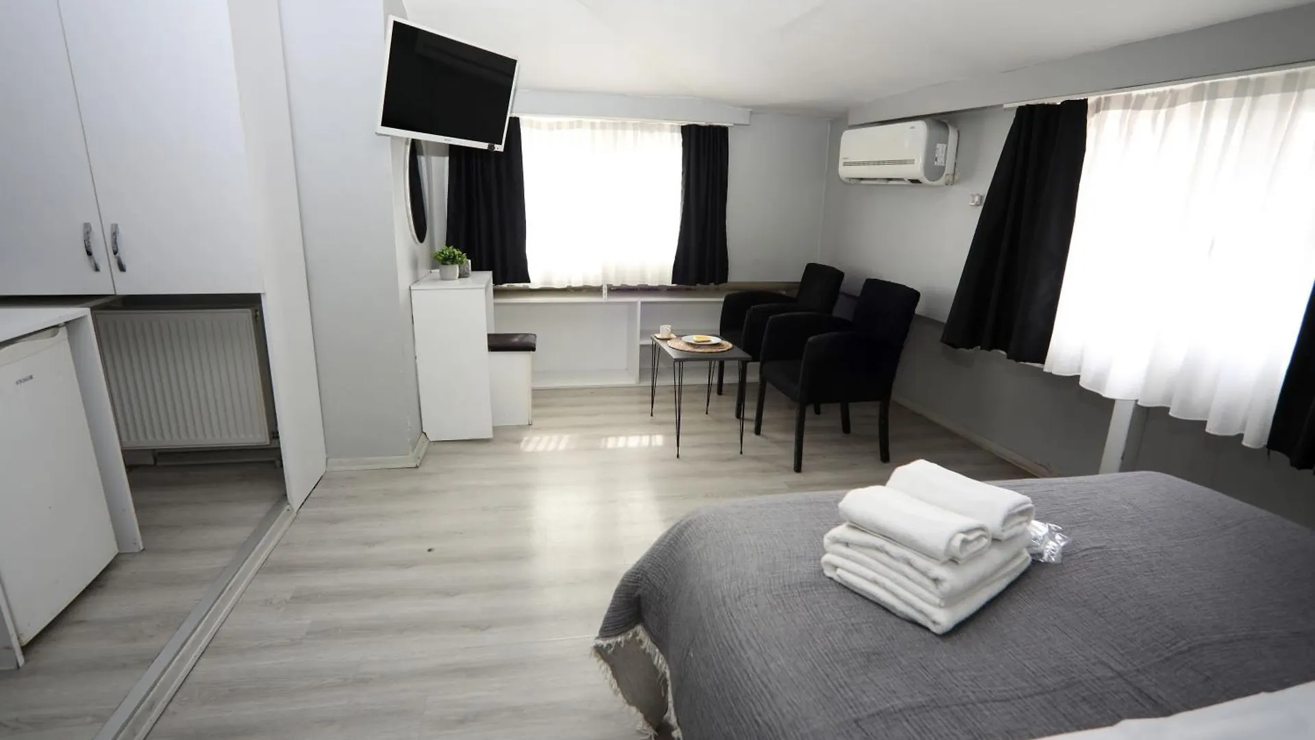 Arkem Deluxe Hotel